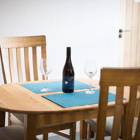 Vineyard Country Cottage Llanerch-Aeron Esterno foto