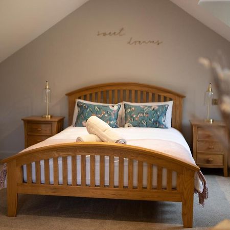 Vineyard Country Cottage Llanerch-Aeron Esterno foto